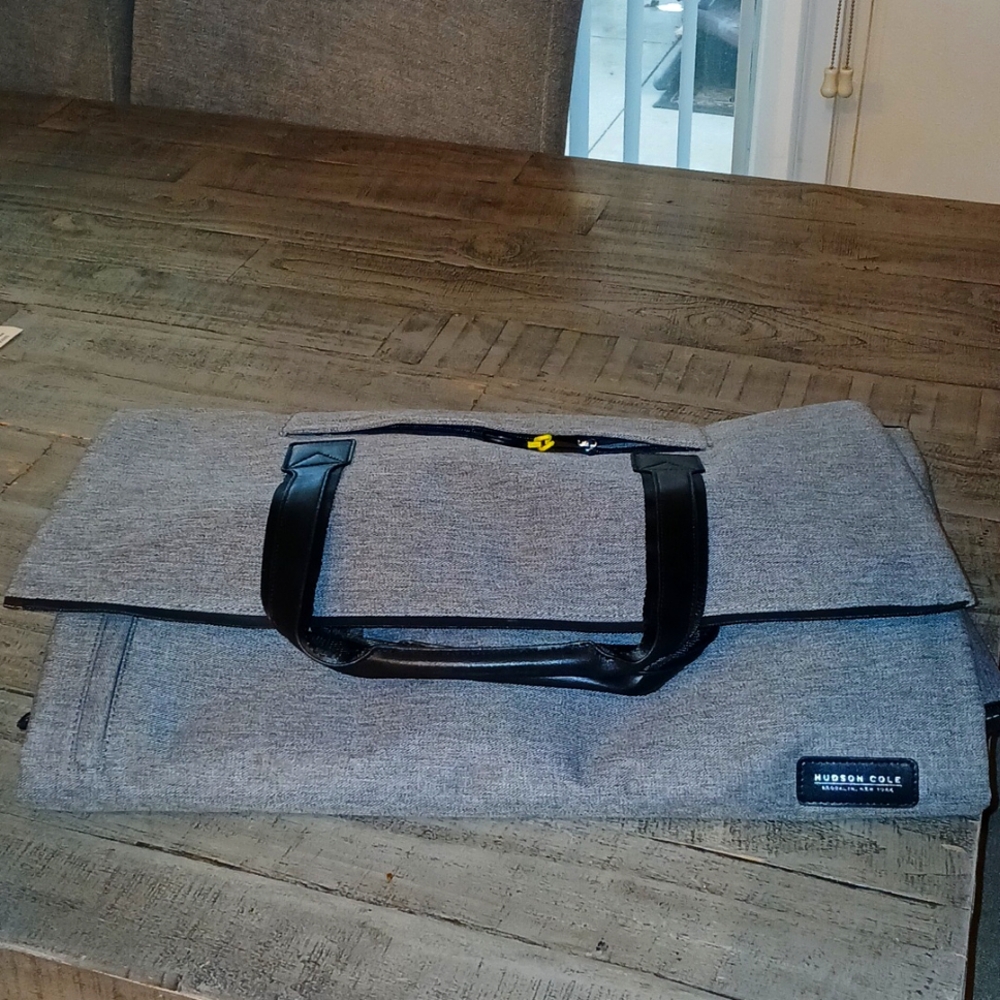 Hudson cole BKNY garment bag / duffle bag